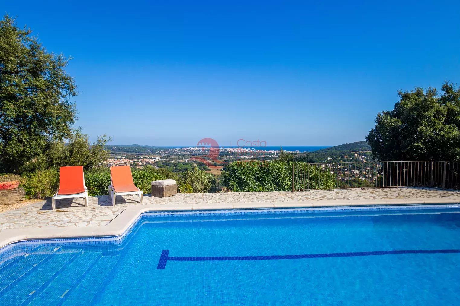 House in Calonge - view 1