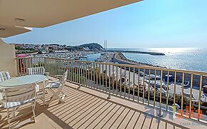 Beautiful 3 bedroom apartment with amazing sea views in Palamós.