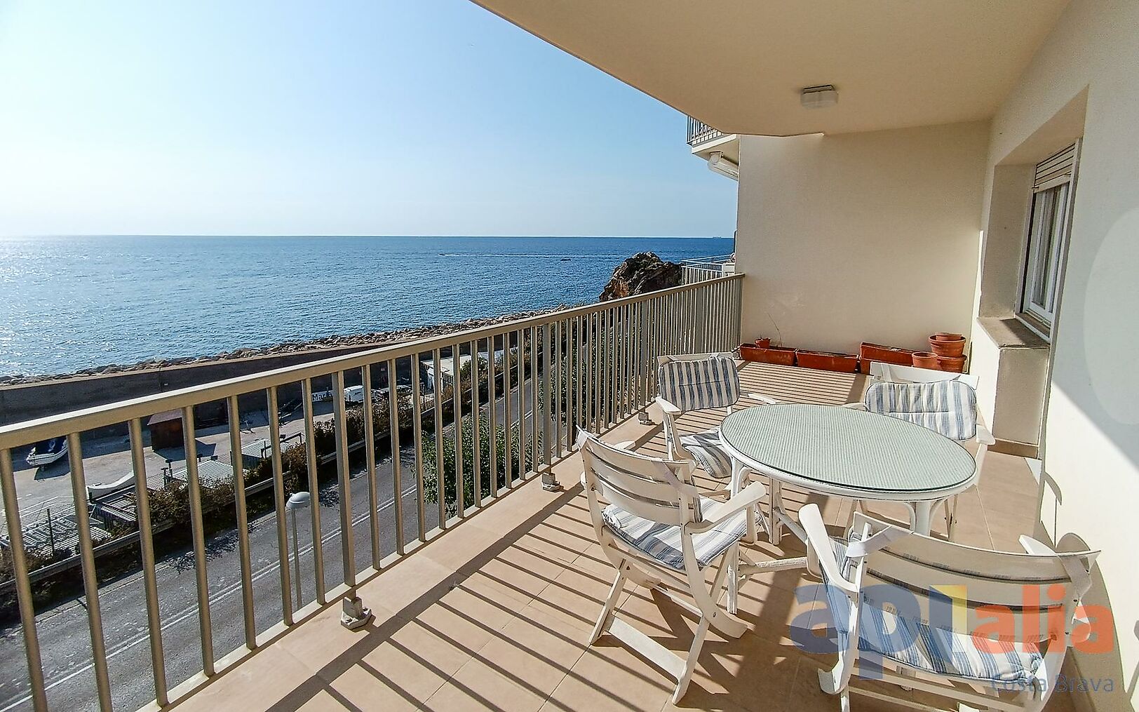 Beautiful 3 bedroom apartment with amazing sea views in Palamós.