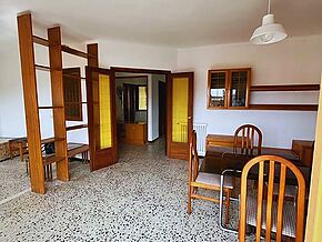 Apartment to renovate in Sant Feliu de Guíxols