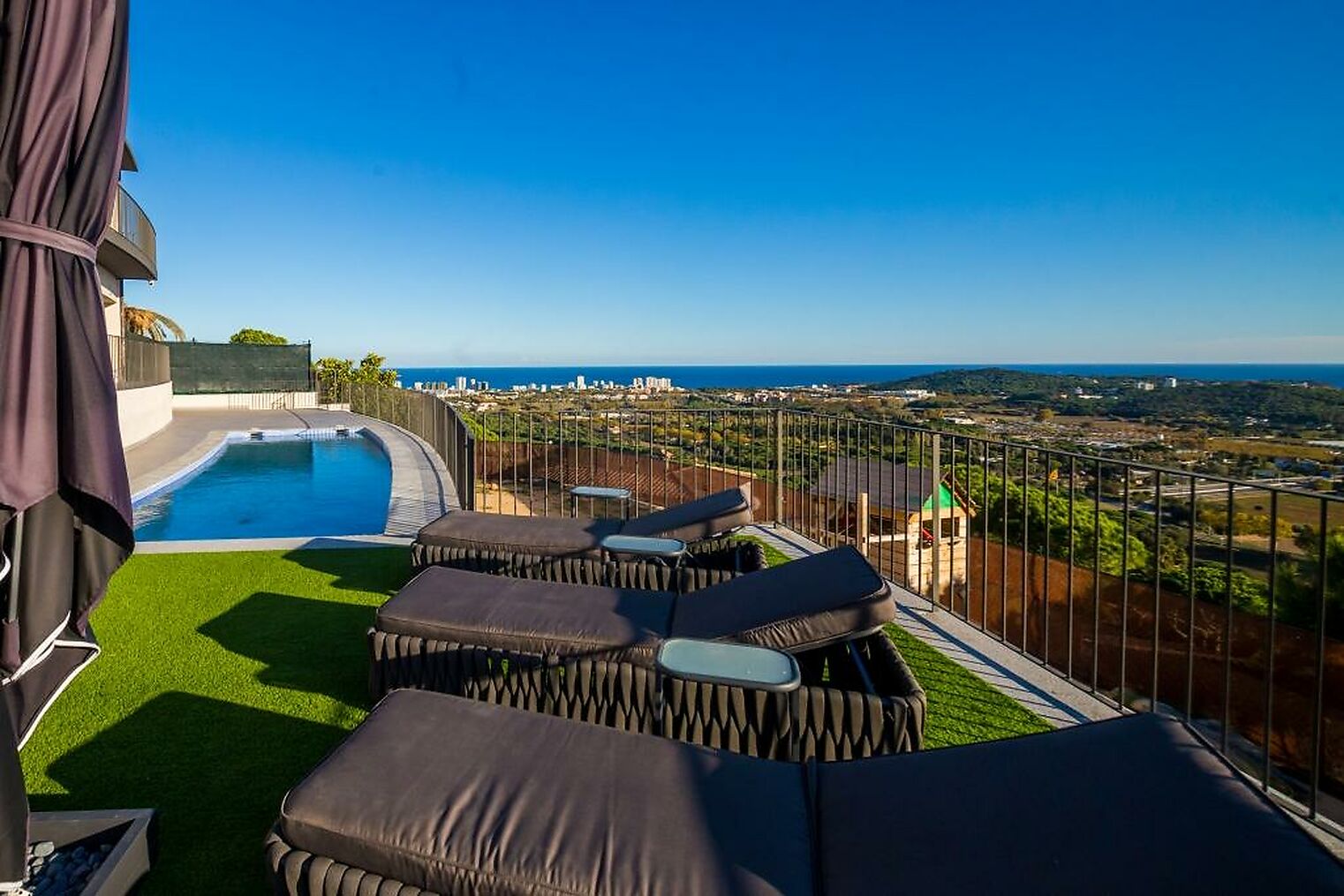 Modern villa with panoramic views in Platja d'Aro