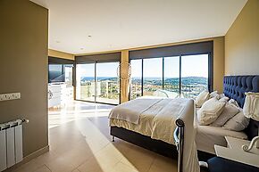 Modern villa with panoramic views in Platja d'Aro