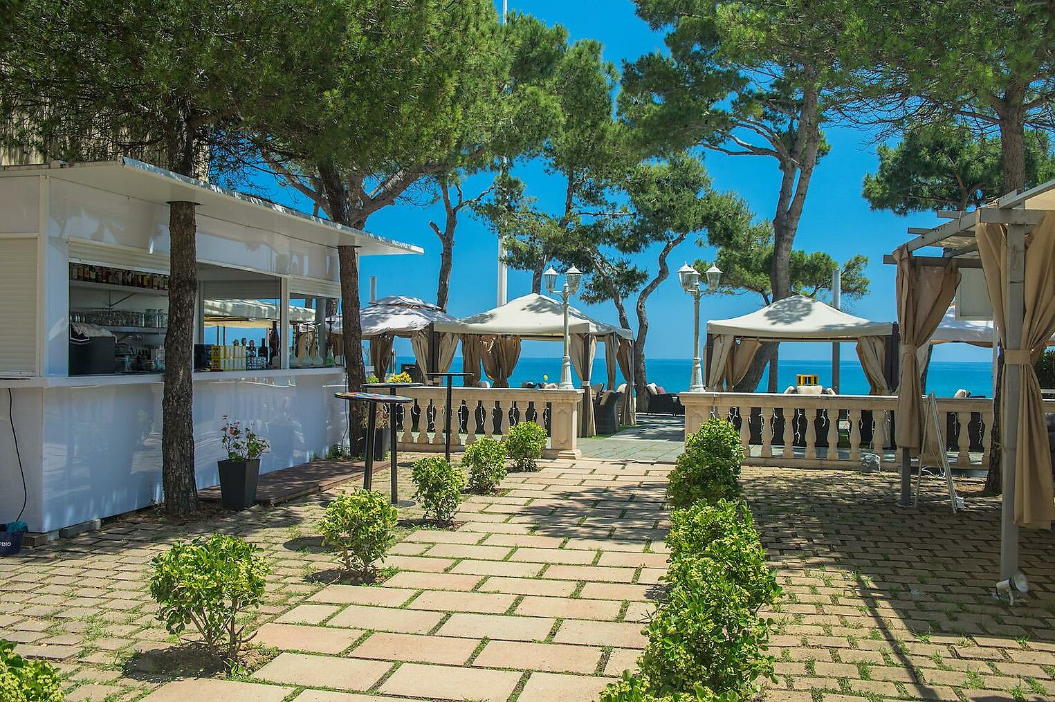 Fantástico hotel de ocho habitaciones a primera línea de mar en Playa de Aro