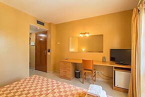 Fantastic hôtel 8 chambres à première ligne de mer à Platja d´Aro.