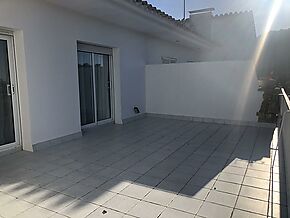 Large, spacious and renovated townhouse in S'Agaro, easy walking distance to the sea.