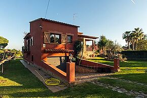 Preciosa casa en urbanización situada entre Playa de Aro y Calonge.