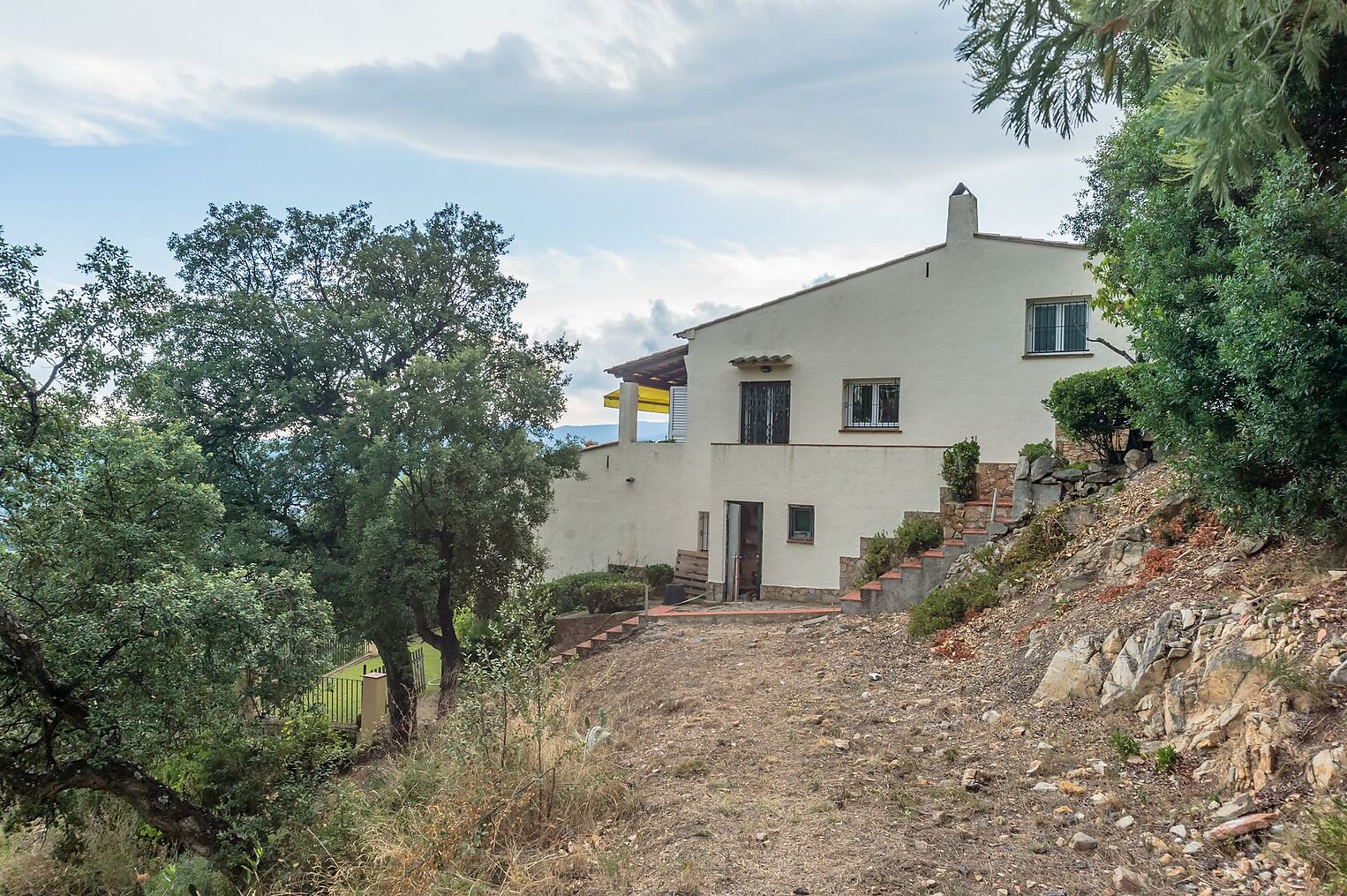 Detached villa on a large spacious plot with private pool and superb views.
