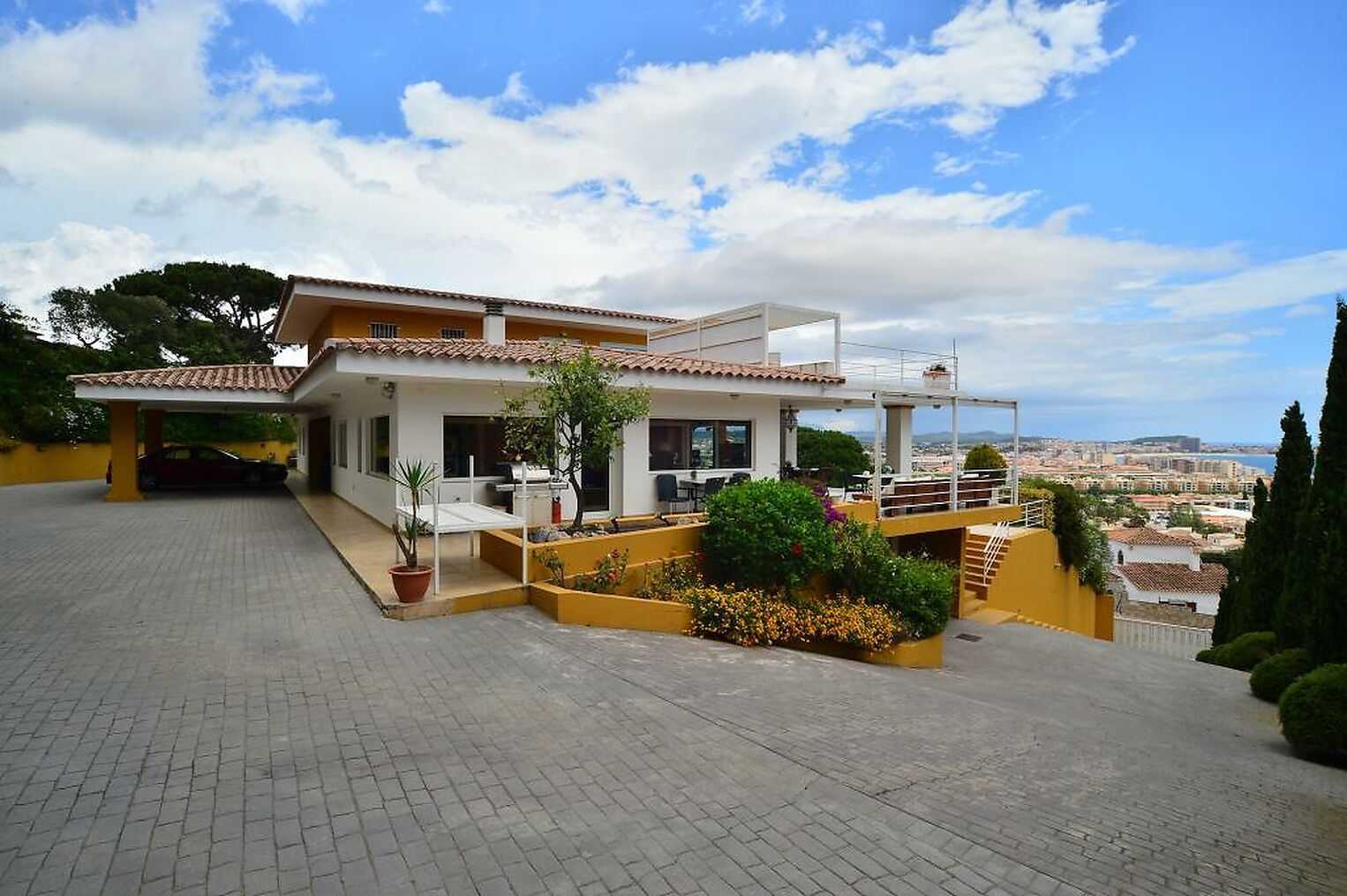 Casa de luxe amb increïbles acabats piscina i vistes a la badia de Palamós