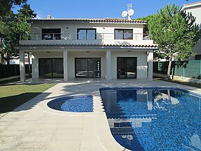 Casa moderna en la bonita localidad de S 'Agaró