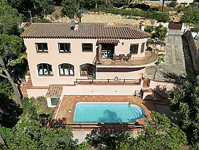 Beautiful villa in Sant Feliu de Guíxols