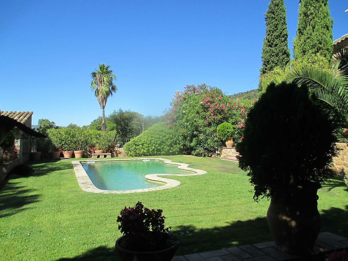 Masia-style property located in Playa de Aro, a short walk from the center and the beaches