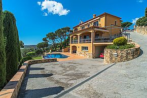 Belle maison avec vue mer à Castell d'Aro près de Platja d'Aro