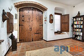 Beautiful renovated townhouse, in the heart of the center of Sant Feliu de Guíxols 200 meters from the beach