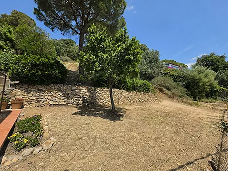 Parcel·la urbana de 852 m  a Mas Ambrós (Calonge) amb vistes panoràmiques al mar.