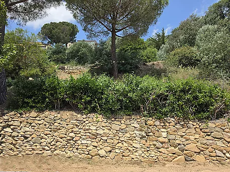 Parcel·la urbana de 852 m  a Mas Ambrós (Calonge) amb vistes panoràmiques al mar.