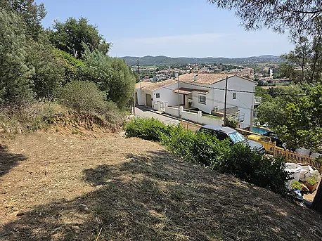 Parcel·la urbana de 852 m  a Mas Ambrós (Calonge) amb vistes panoràmiques al mar.