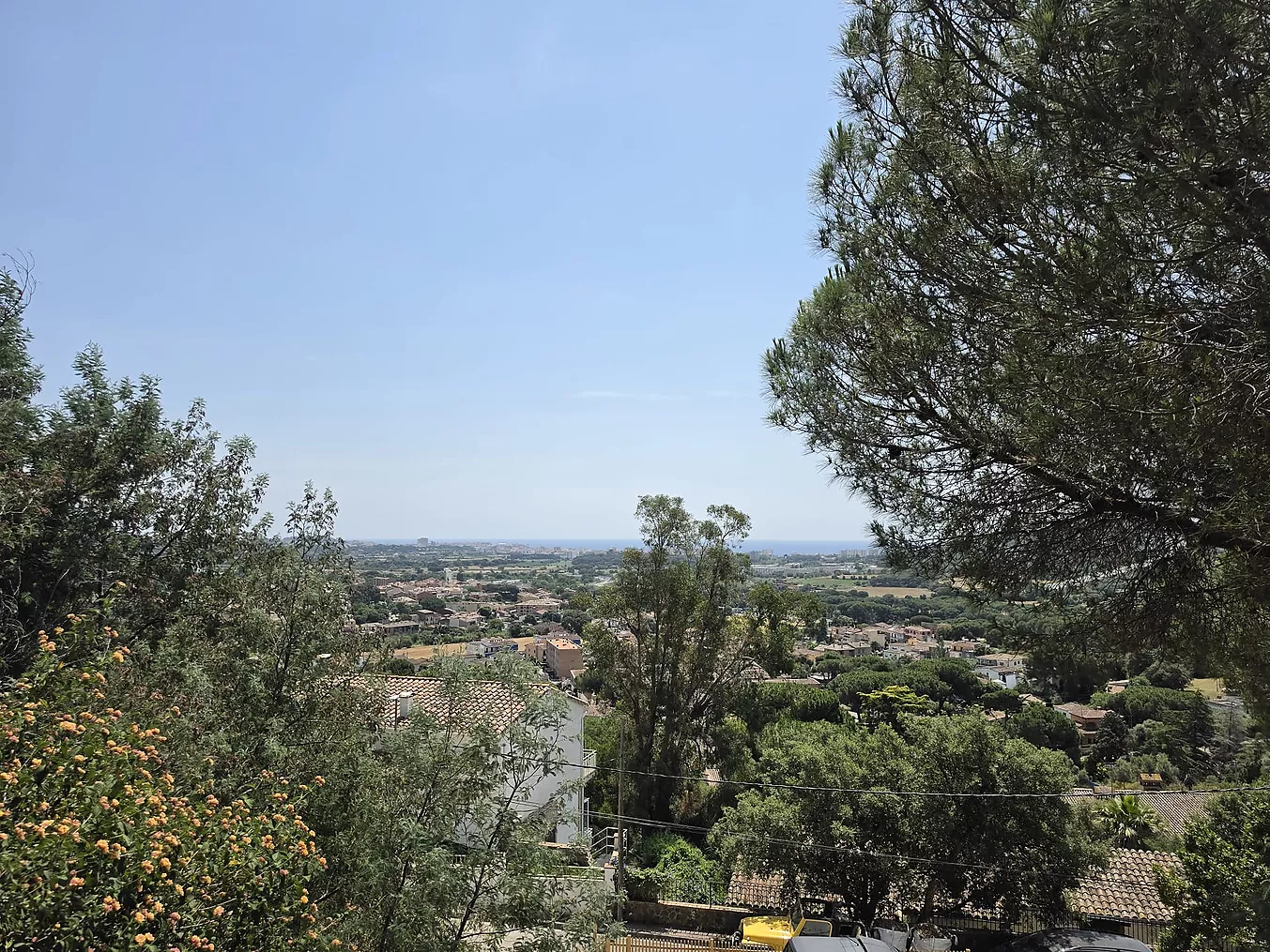 Parcel·la urbana de 852 m a Mas Ambrós (Calonge) amb vistes panoràmiques al mar.