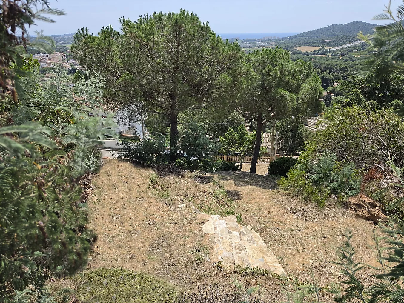 Parcel·la urbana de 852 m a Mas Ambrós (Calonge) amb vistes panoràmiques al mar.