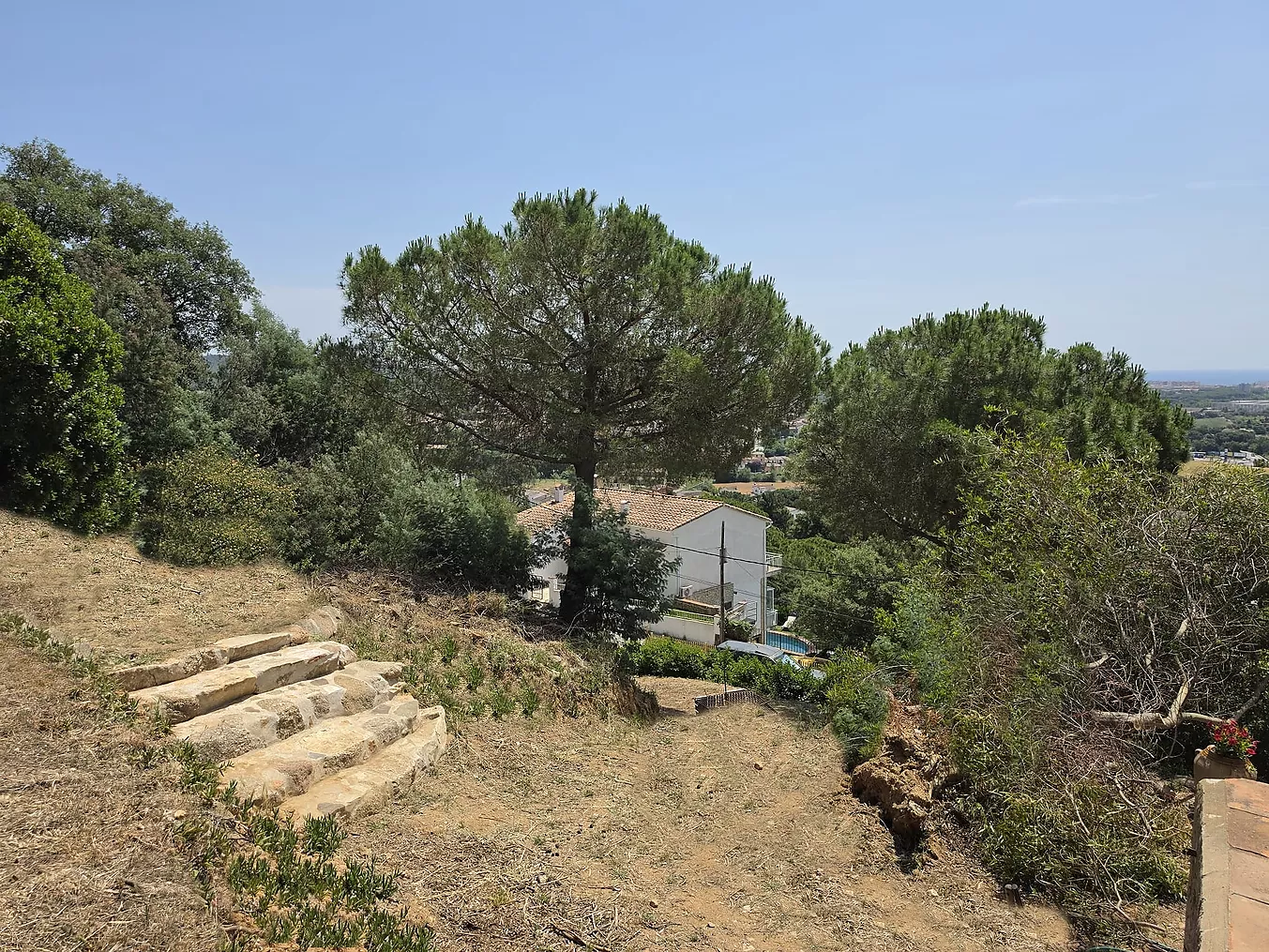 Parcel·la urbana de 852 m a Mas Ambrós (Calonge) amb vistes panoràmiques al mar.