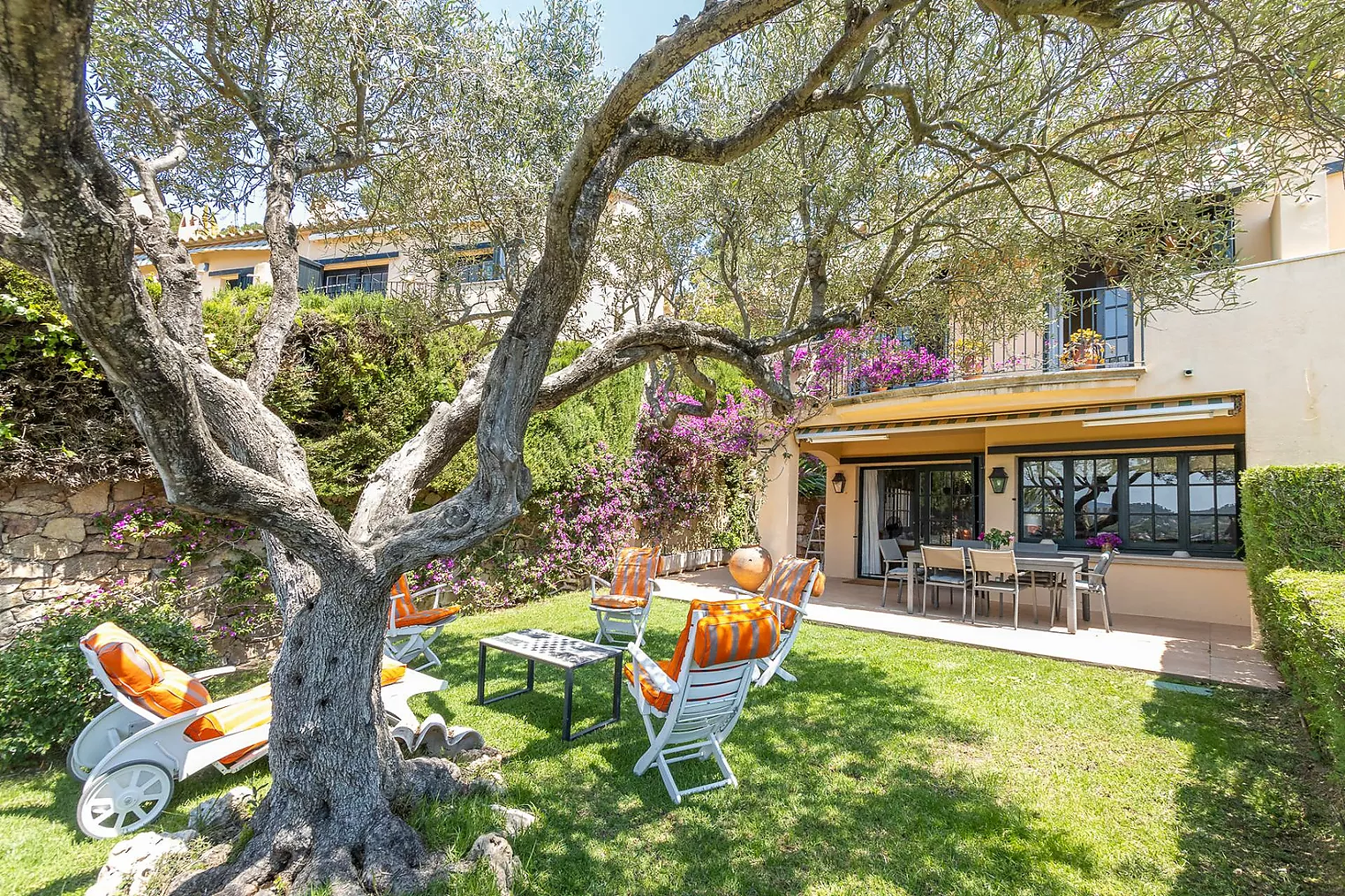 AVEC LICENCE TOURISTIQUE Superbe maison avec vue mer à Llafranc