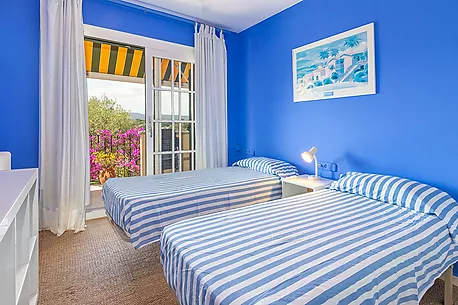 AVEC LICENCE TOURISTIQUE   Superbe maison avec vue mer à Llafranc