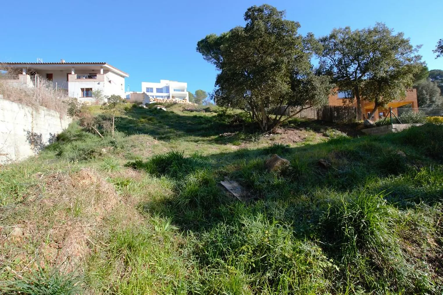 Amplia parcel·la de fàcil construcció