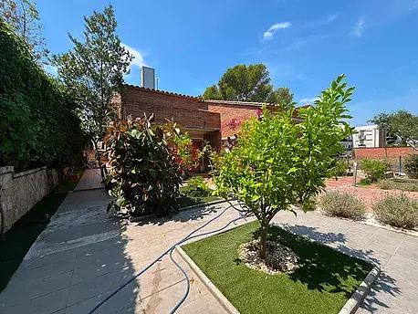 Villa for sale in Palamós