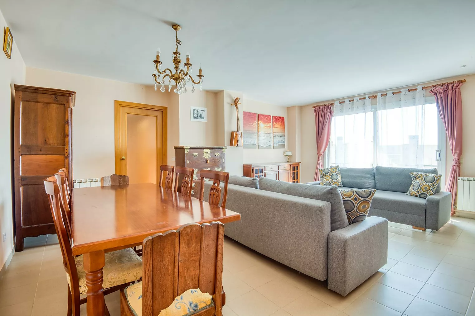 Appartement lumineux avec parking en hauteur.- Sant Feliu de Guíxols