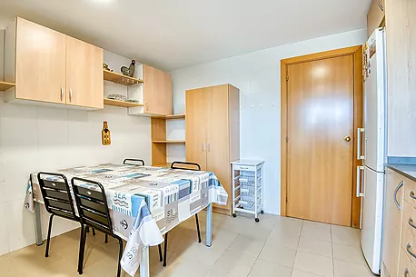 Appartement lumineux avec parking en hauteur.- Sant Feliu de Guíxols