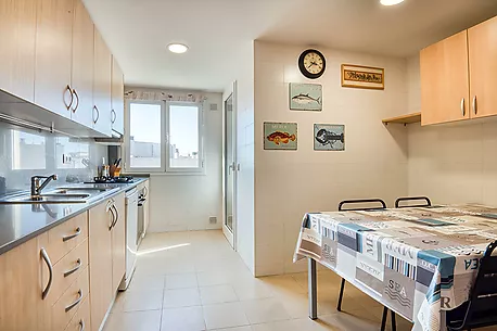 Appartement lumineux avec parking en hauteur.- Sant Feliu de Guíxols