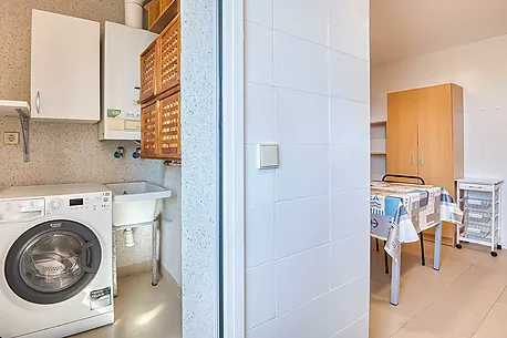 Appartement lumineux avec parking en hauteur.- Sant Feliu de Guíxols