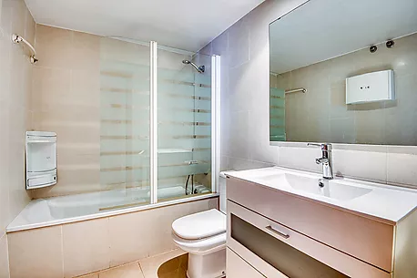 Appartement lumineux avec parking en hauteur.- Sant Feliu de Guíxols