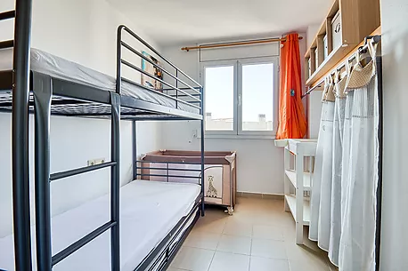 Appartement lumineux avec parking en hauteur.- Sant Feliu de Guíxols