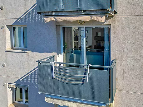 Appartement lumineux avec parking en hauteur.- Sant Feliu de Guíxols
