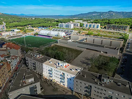 Appartement lumineux avec parking en hauteur.- Sant Feliu de Guíxols