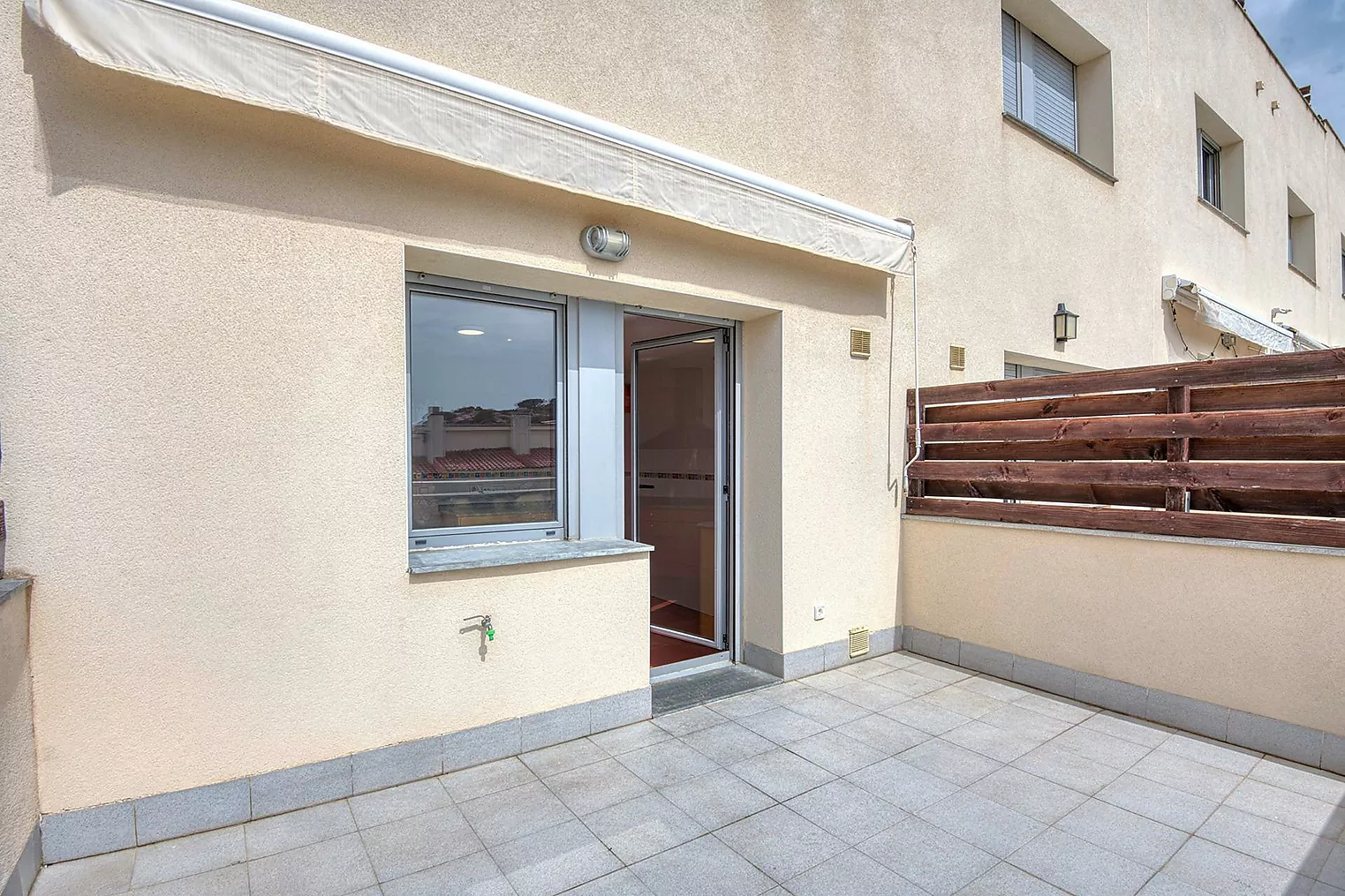 Maison mitoyenne avec terrasses et piscine.- Sant Feliu de Guíxols