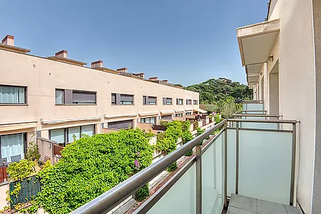 Maison mitoyenne avec terrasses et piscine.- Sant Feliu de Guíxols