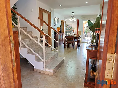 Villa with swimming pool for sale in Calonge