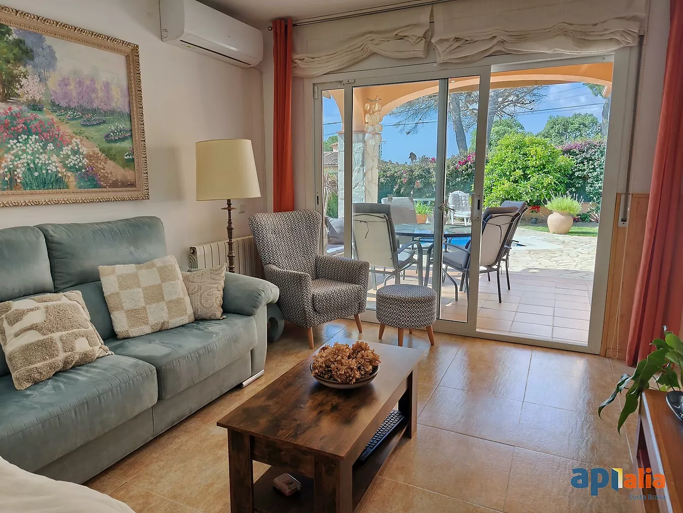 Villa with swimming pool for sale in Calonge