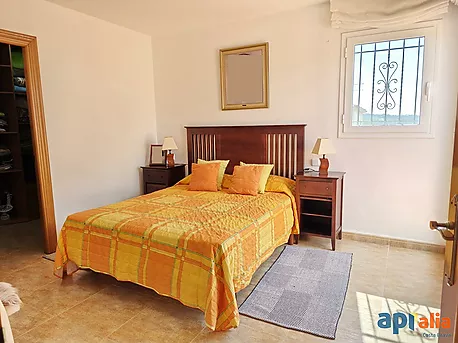 Villa with swimming pool for sale in Calonge