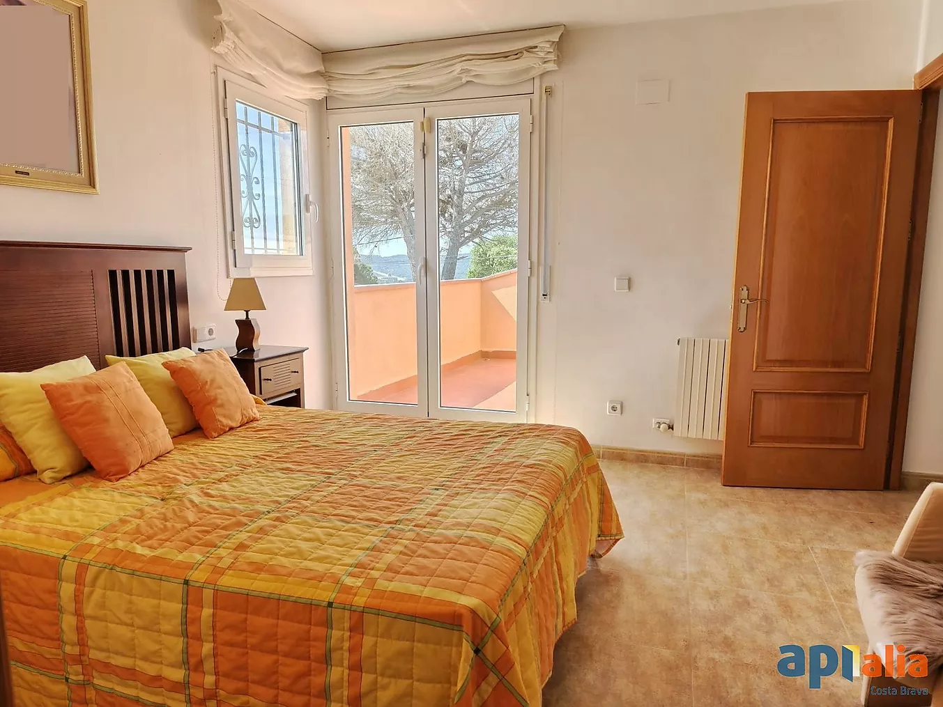 Villa with swimming pool for sale in Calonge