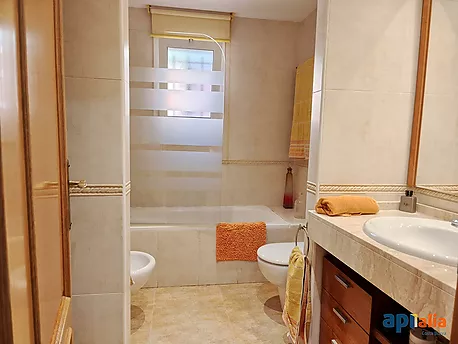 Villa with swimming pool for sale in Calonge