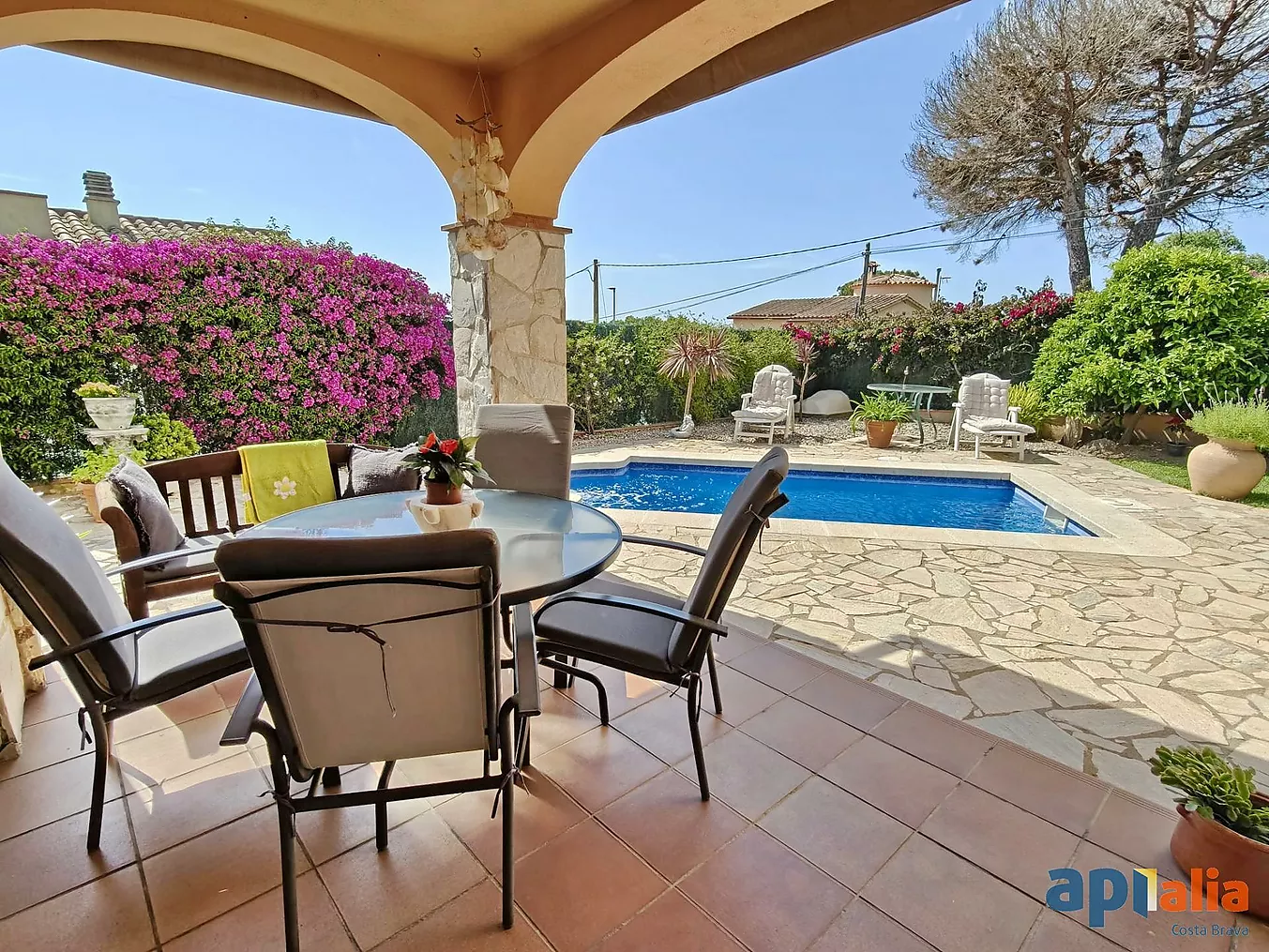 Villa with swimming pool for sale in Calonge