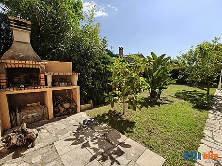 Villa with swimming pool for sale in Calonge