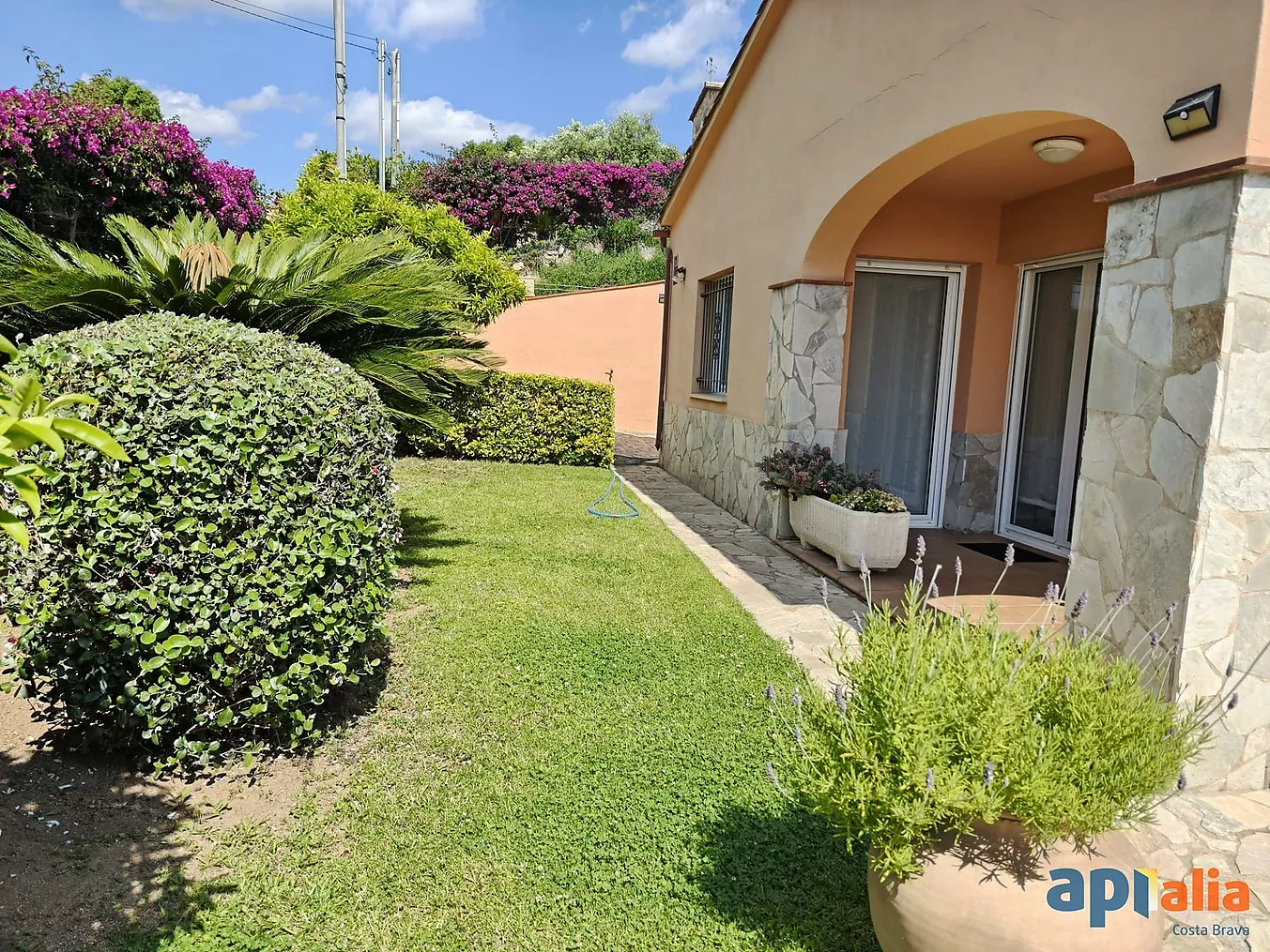 Villa with swimming pool for sale in Calonge