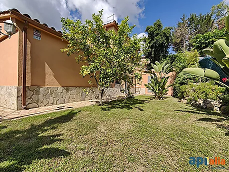 Villa with swimming pool for sale in Calonge