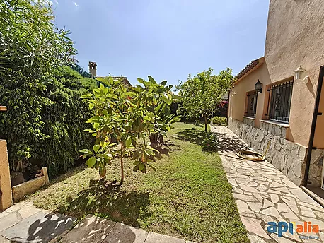 Villa with swimming pool for sale in Calonge