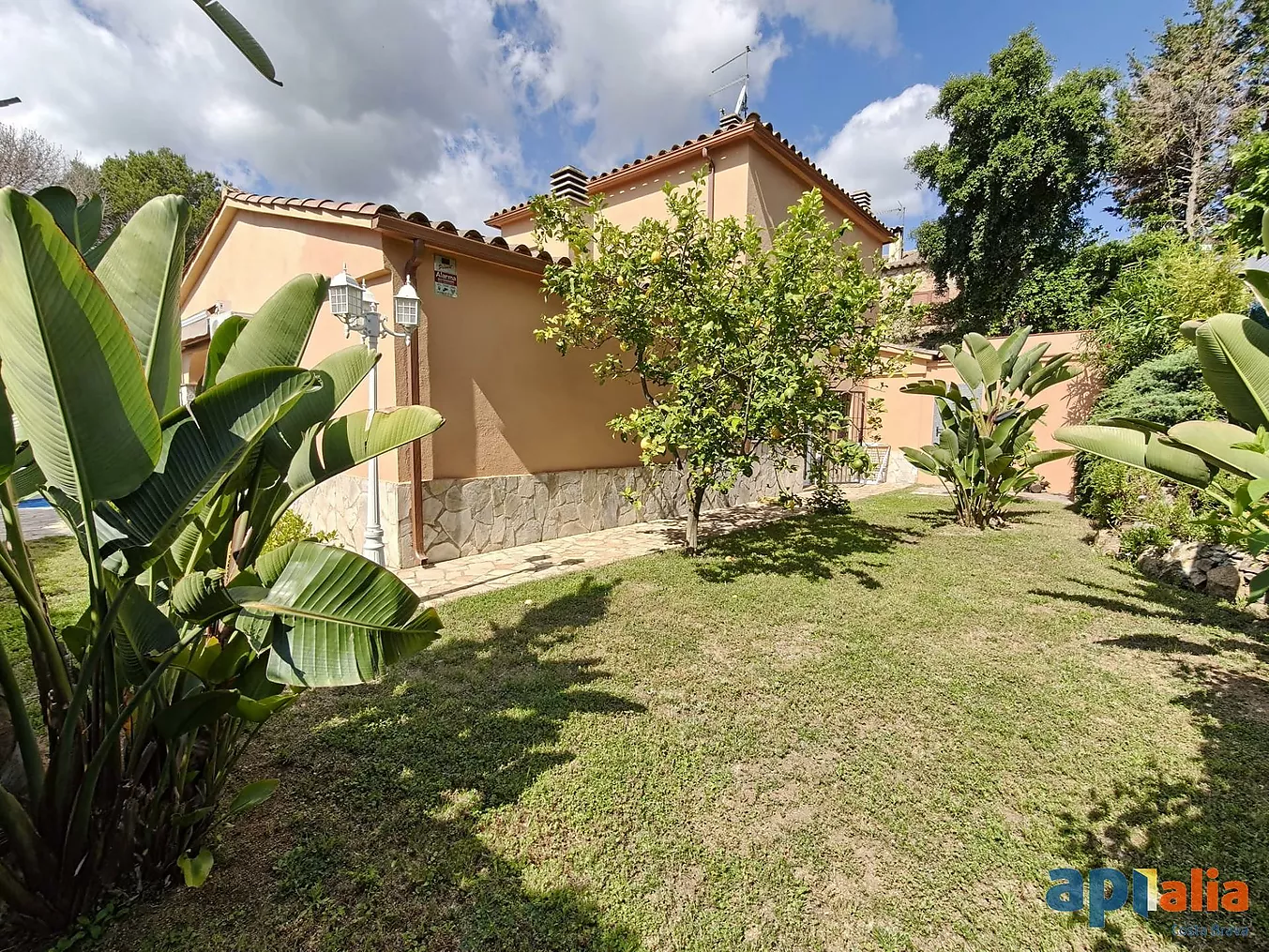 Villa with swimming pool for sale in Calonge