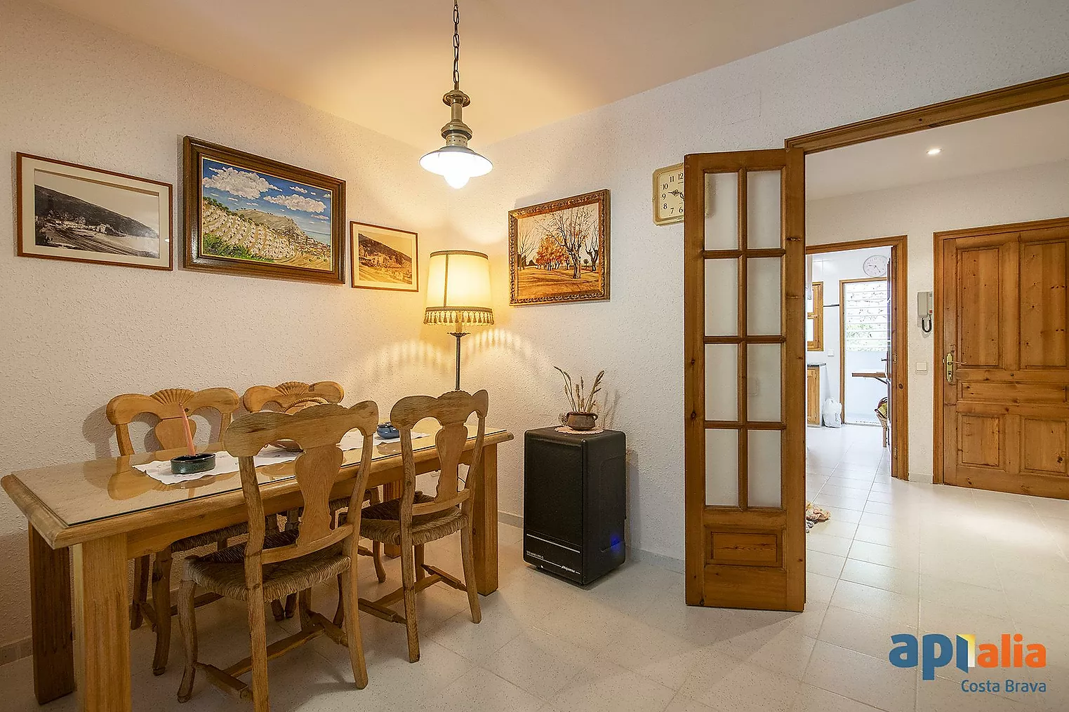 Apartament amb piscina i pista de tennis a 5 minuts de la platja de Tamariu