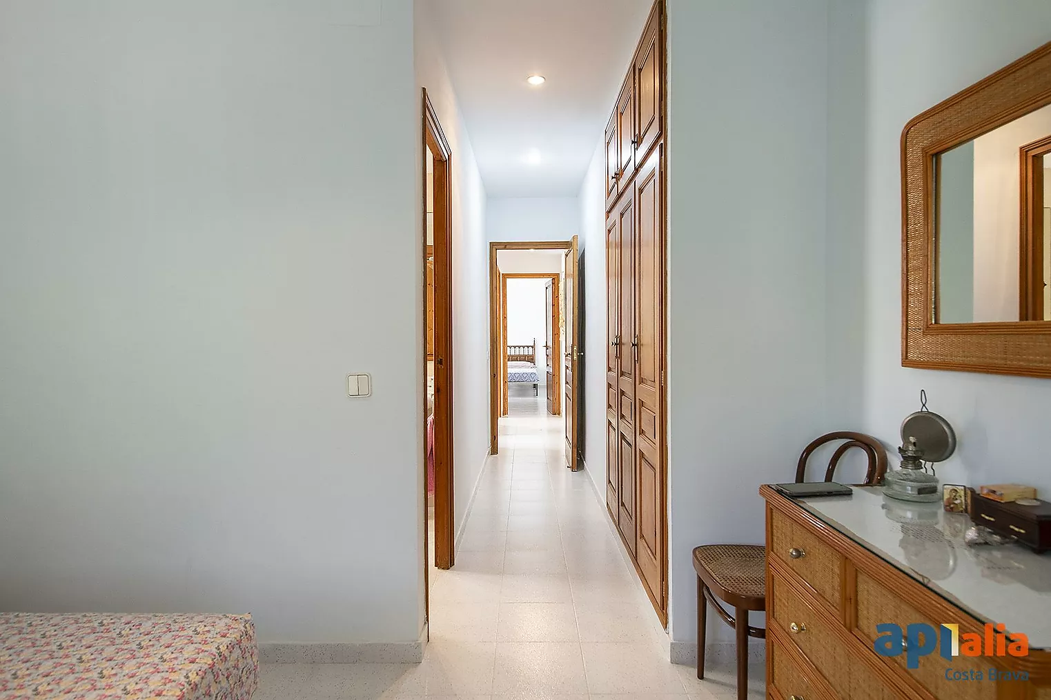 Apartament amb piscina i pista de tennis a 5 minuts de la platja de Tamariu